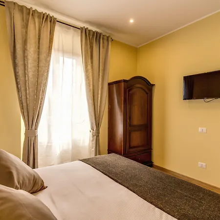 Gasthuis Floor Colosseo Rome