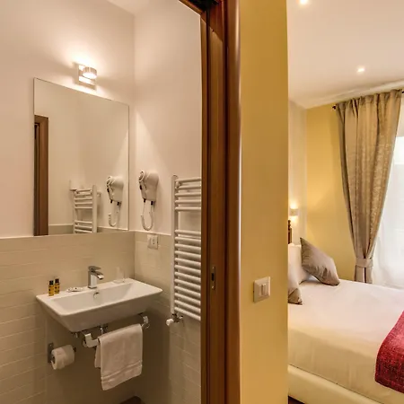 Floor Colosseo 4* Rome