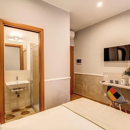 Floor Colosseo 4* Rome