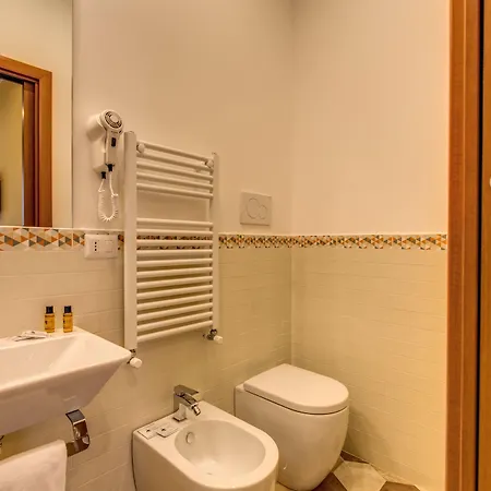 Gasthuis Floor Colosseo Rome