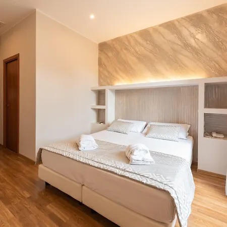 Floor Colosseo 4* Rome